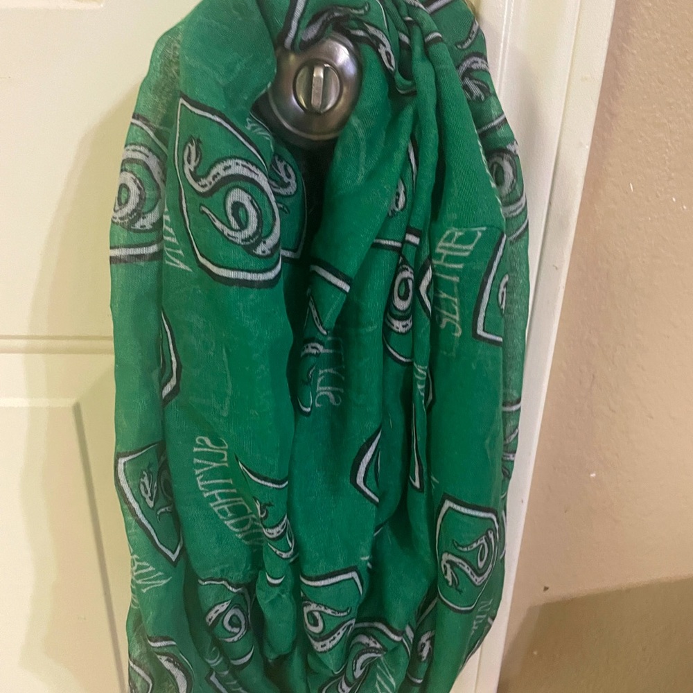 Slytherin infinity scarf